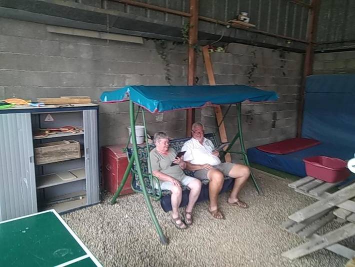 Tente pour 5 personnes, avec piscine ainsi que jardin et vue dans le Parc naturel régional du Morvan - 4