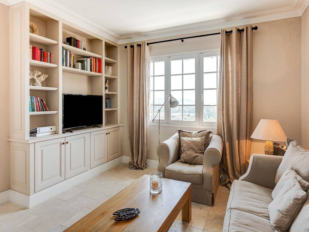 Villa Mandelieu avec toit in Mandelieu-la-Napoule, Massif de l'Esterel