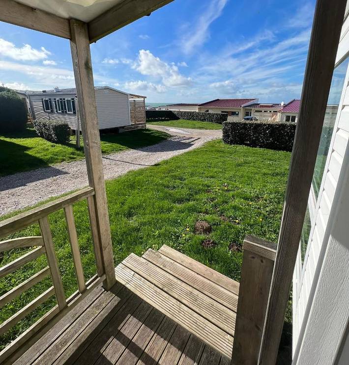 Camping pour 5 personnes, avec Terrasse ainsi que Jardin et Vue