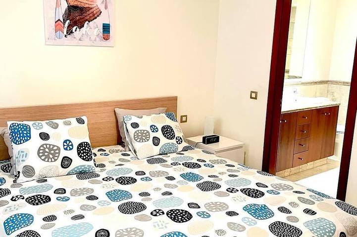 Ganze Wohnung, Beautiful apartment with large terrace & sea view in Playa de la Arenita (Arona), Arona