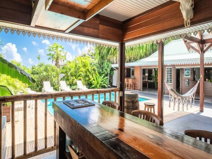 Gîte pour 6 personnes, avec piscine et jardin, adapté aux familles à Anse-Bertrand - 2