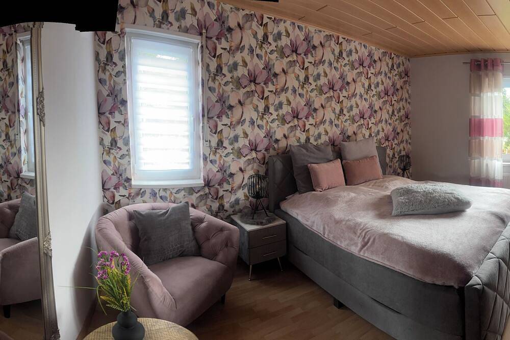 Ganze Wohnung, Ferienwohnung „Marion‘s Schmuckkästchen“ in Schwegenheim, Rheinebene