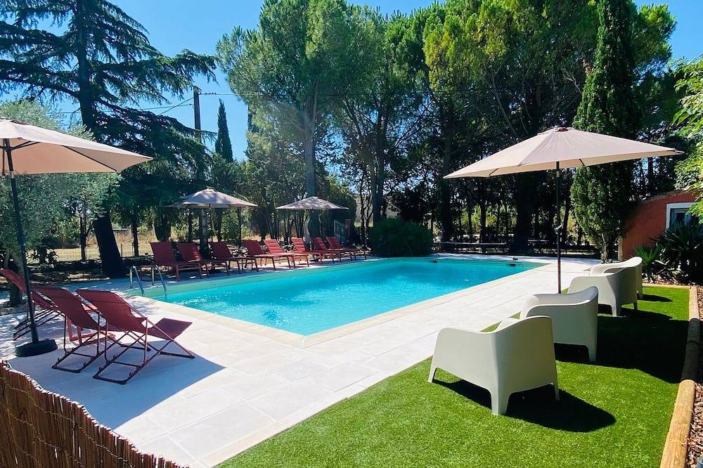 Grand Mas Provençal with swimming pool in Cheval-Blanc, Parque natural regional del Luberon