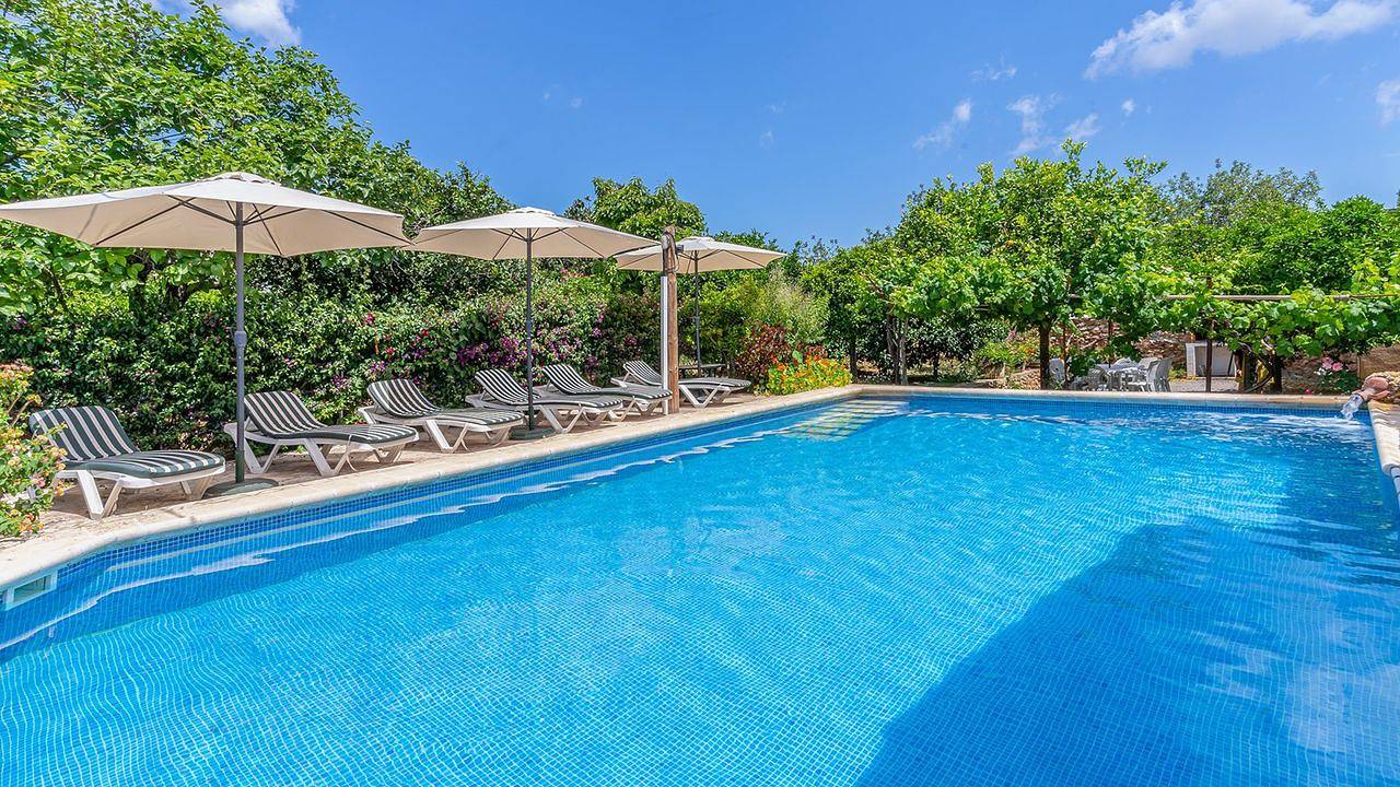 Villa pour 8 personnes avec balcon/terrasse in St. Miquel de Balansat, Sant Joan de Labritja