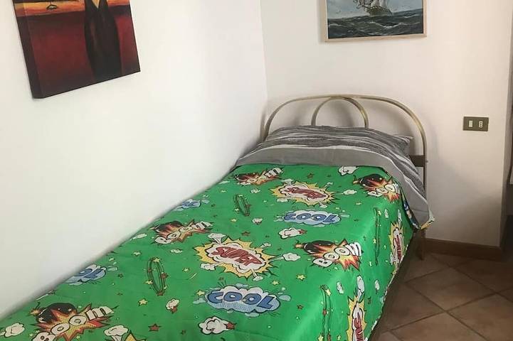 Ganze Wohnung, Vacation House Gerenzone Quiet apartment with large, well-exposed terrace. in Lecco, Westliche Bergamo-Alpen