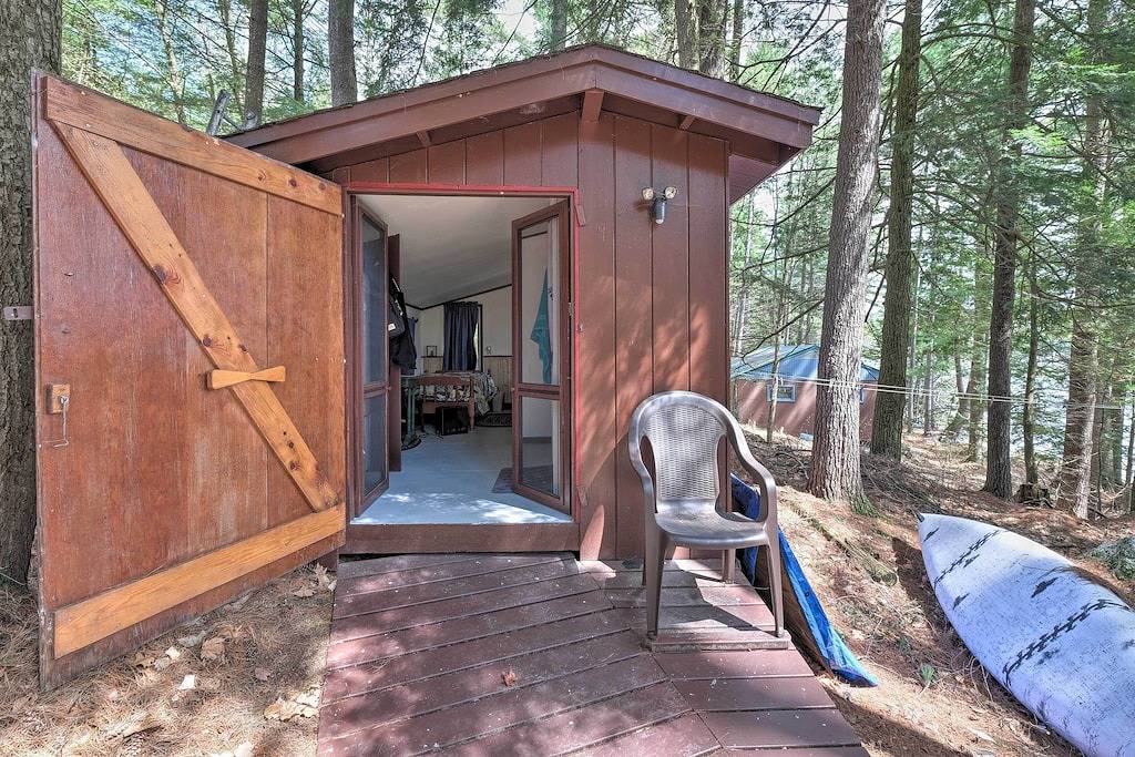 Neu! Lakefront Hartford Cabin mit Kanu- und Bootsrampe in Oxford County