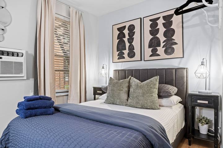 Vacation apartment for 2 people, kid friendly in New York State