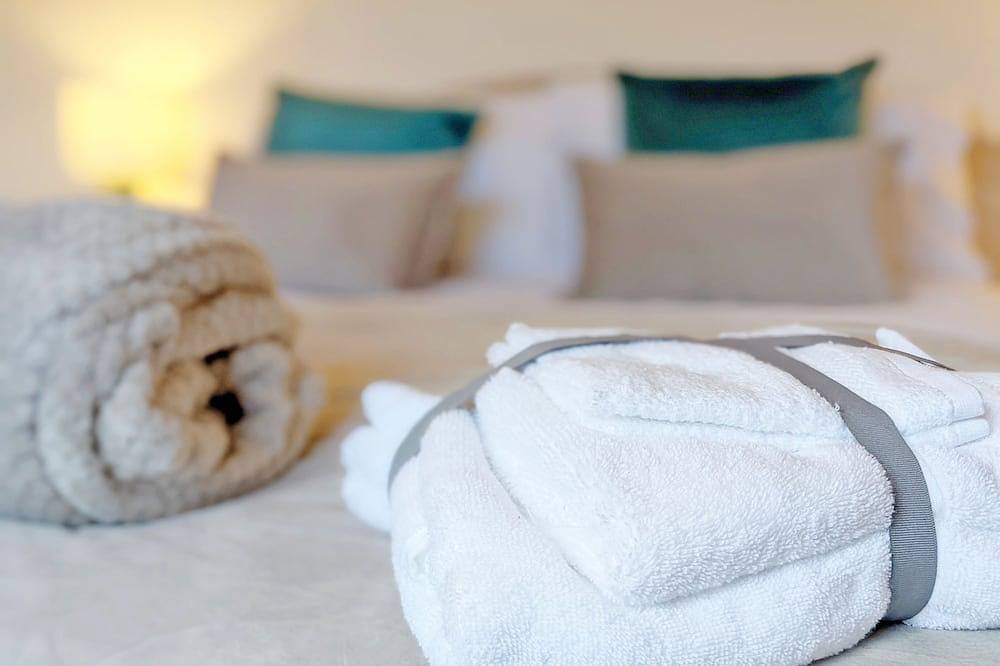 Seashell Cottage - Worthing - sleeps 4 guests  in 2 bedrooms in Worthing, West Sussex