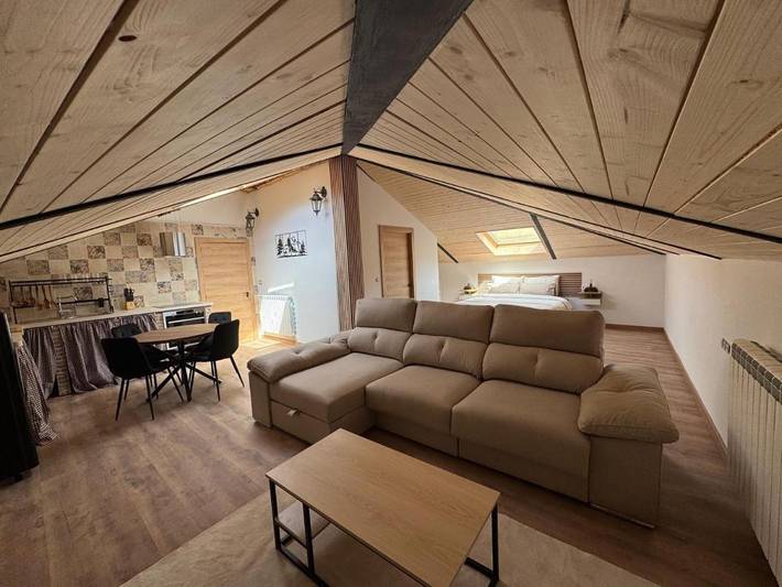 Casa de huéspuedes para 3 personas, con Jardín y Vistas en Cabranes