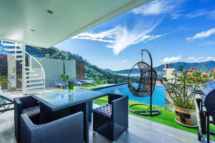 Villa for 7 personer, med udsigt og have samt pool, husdyr tilladt i Phuket
