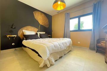 Appartement De Vacances pour 4 Personnes dans Orange, Provence, Photo 1