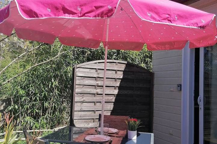 Gîte pour 2 personnes, avec balcon/terrasse et terrasse à Thorigny