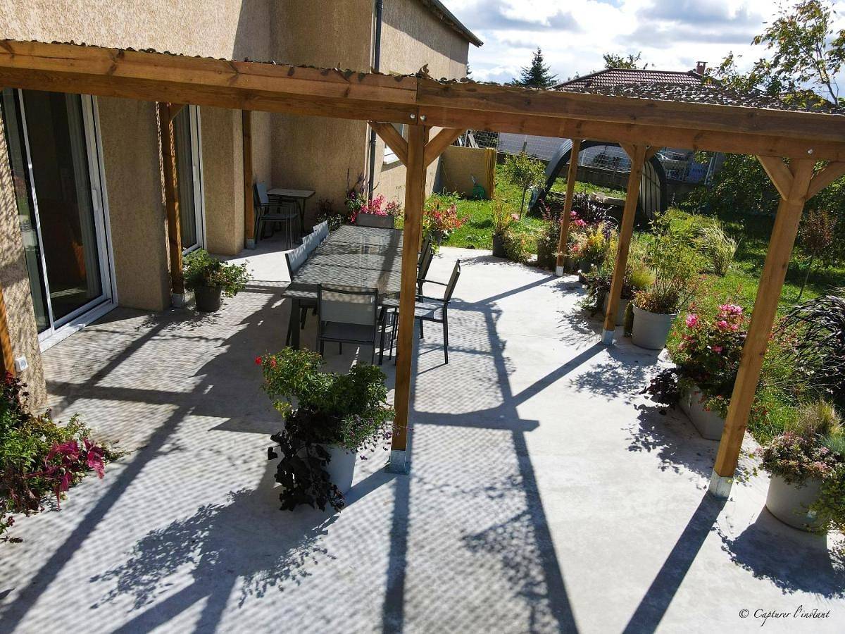 Five-Bedroom Villa in Panissières, Montbrison
