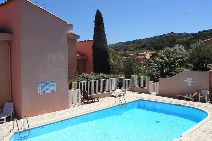 Ferienwohnung für 4 Personen, mit Balkon und Garten sowie Pool und Whirlpool - 1