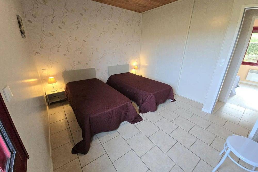 Casa cómoda con jardín, terraza y Wifi cerca de Sarlat in Domme, Périgord Noir