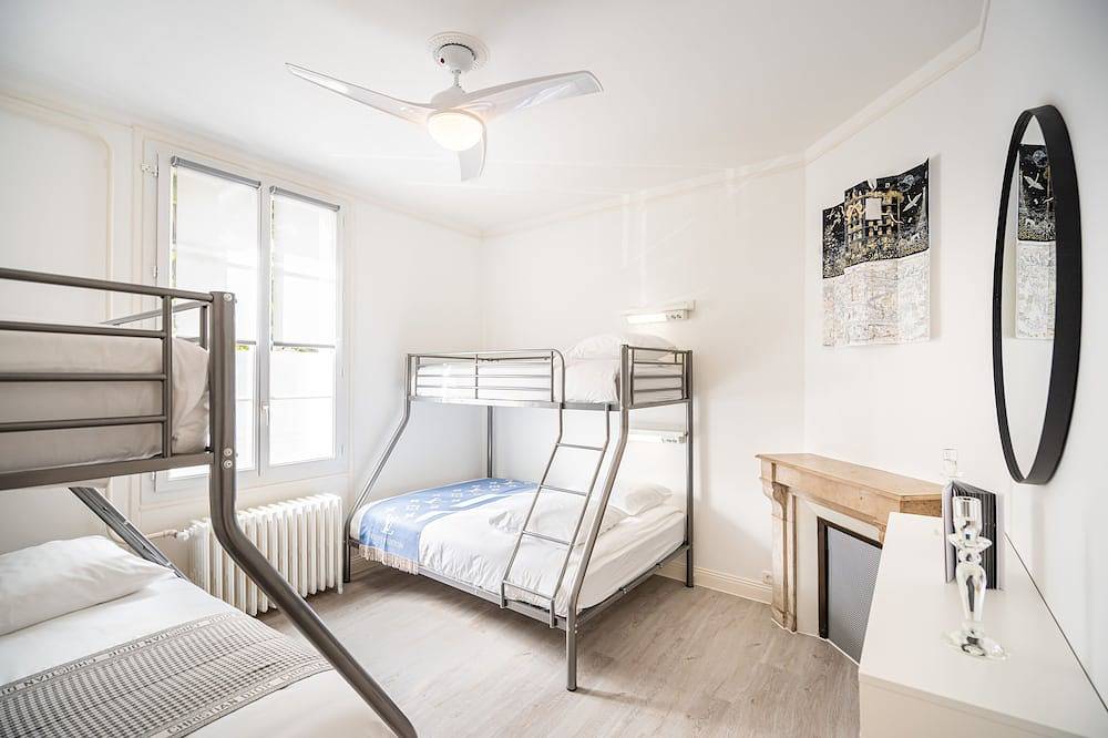 Appartement entier, 💙🤍❤️ Cathédrale  French Touch' in Reims, Marne