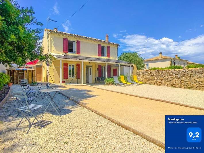 Location de vacances pour 10 personnes, avec Jacuzzi et Terrasse ainsi que Jardin et Piscine à Saint-Gervasy