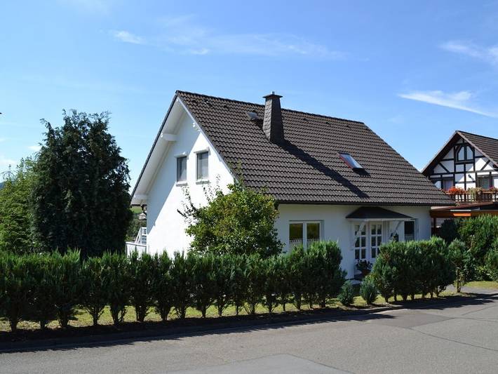Ferienhaus für 13 Personen, mit Balkon in Battenberg