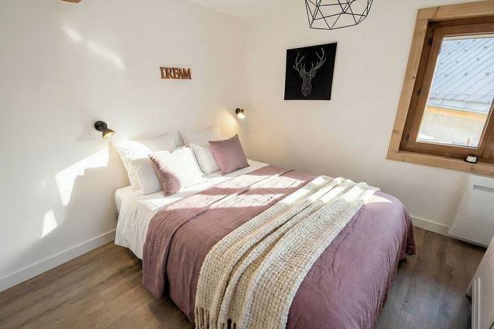 Charming house for 6 people.  Vénosc - Terrace with mountain view, access to Les 2 Alpes in Vénosc, Les Deux Alpes