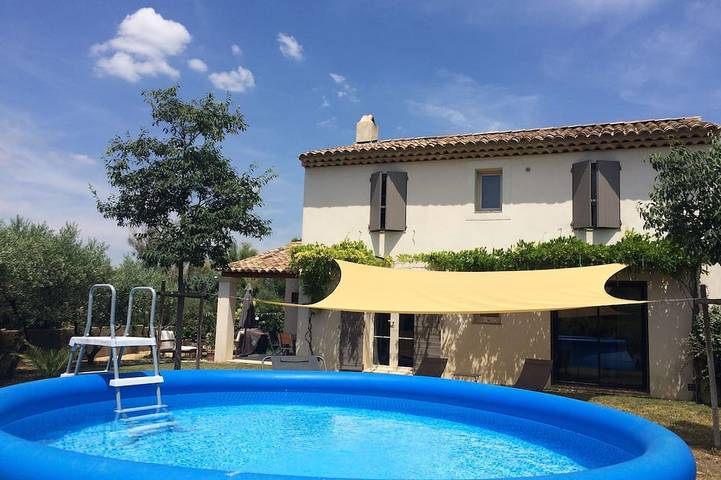 Villa pour 6 personnes, avec jardin et terrasse à Pertuis