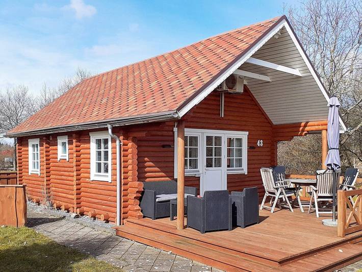 Ferieudlejning for 6 personer, med Terrasse og Have i Vejen