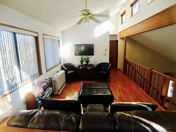 Log Cabin for 12 Guests in Lehman Township, Pike County, Picture 2