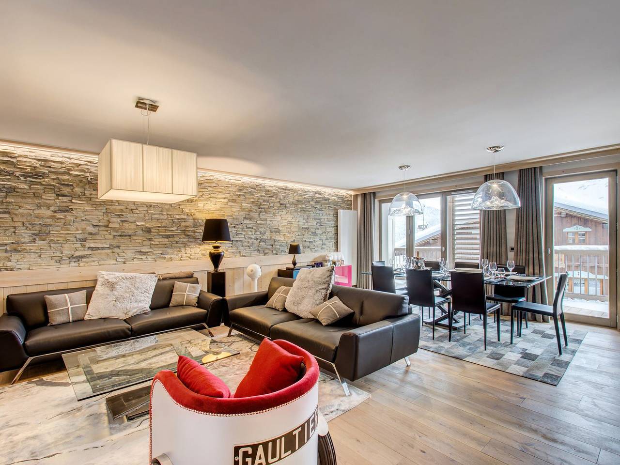 Apartamento entero, Apartamento espacioso con sauna, aparcamiento y Wifi en Courchevel in Saint-Bon-Tarentaise, Les Trois Vallées