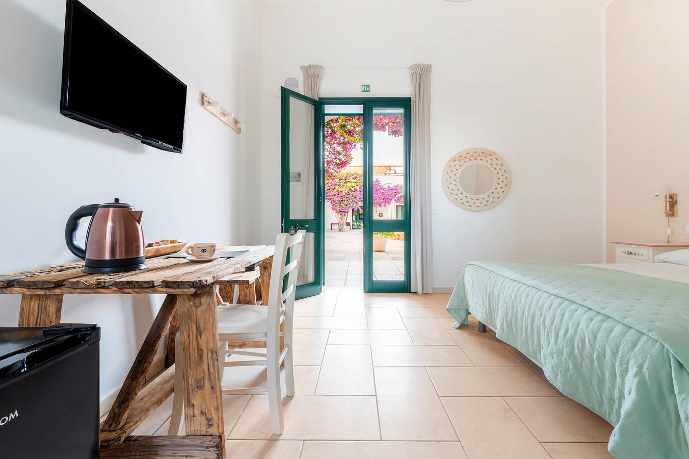 Camera 'San Biagio - Deluxe 2' con piscina condivisa, Wi-Fi e aria condizionata in Calimera, Provincia di Lecce