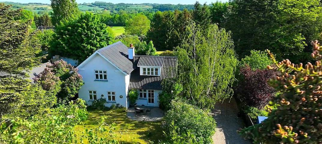 Ferieudlejning for 6 personer, med have og terrasse, husdyr tilladt i Fåborg
