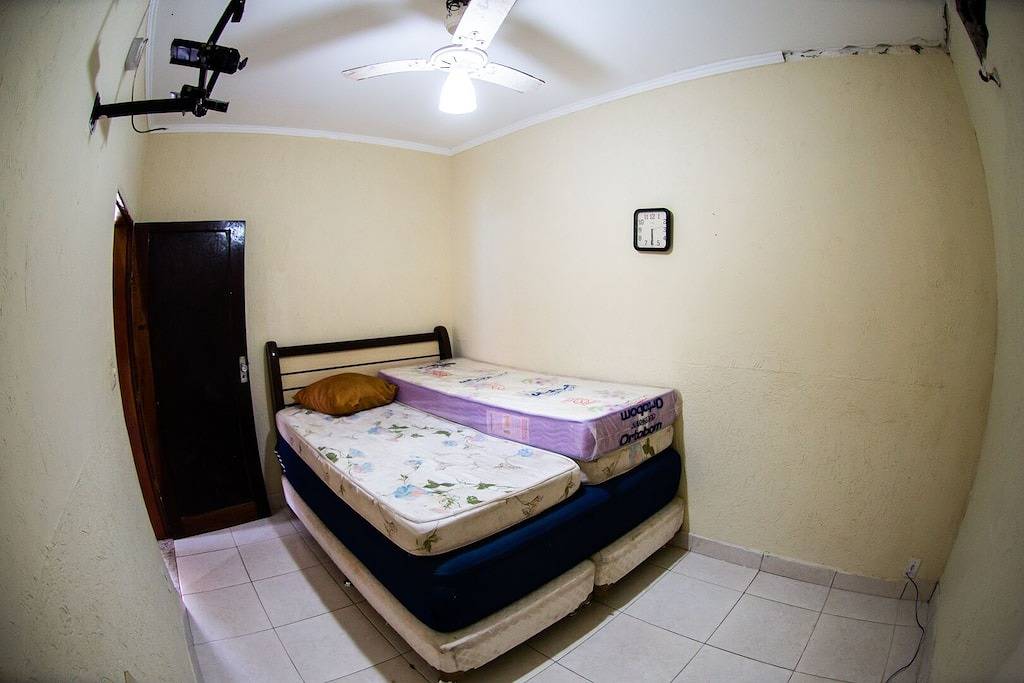 Haus mit Pool 50 Meter vom Strand entfernt in Mongaguá, Baixada Santista