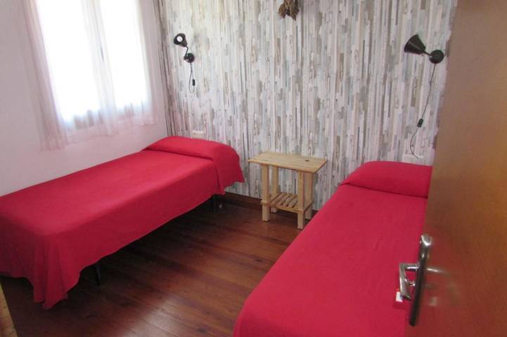 Location de vacances pour 10 personnes, avec vue et balcon à Biescas - 2