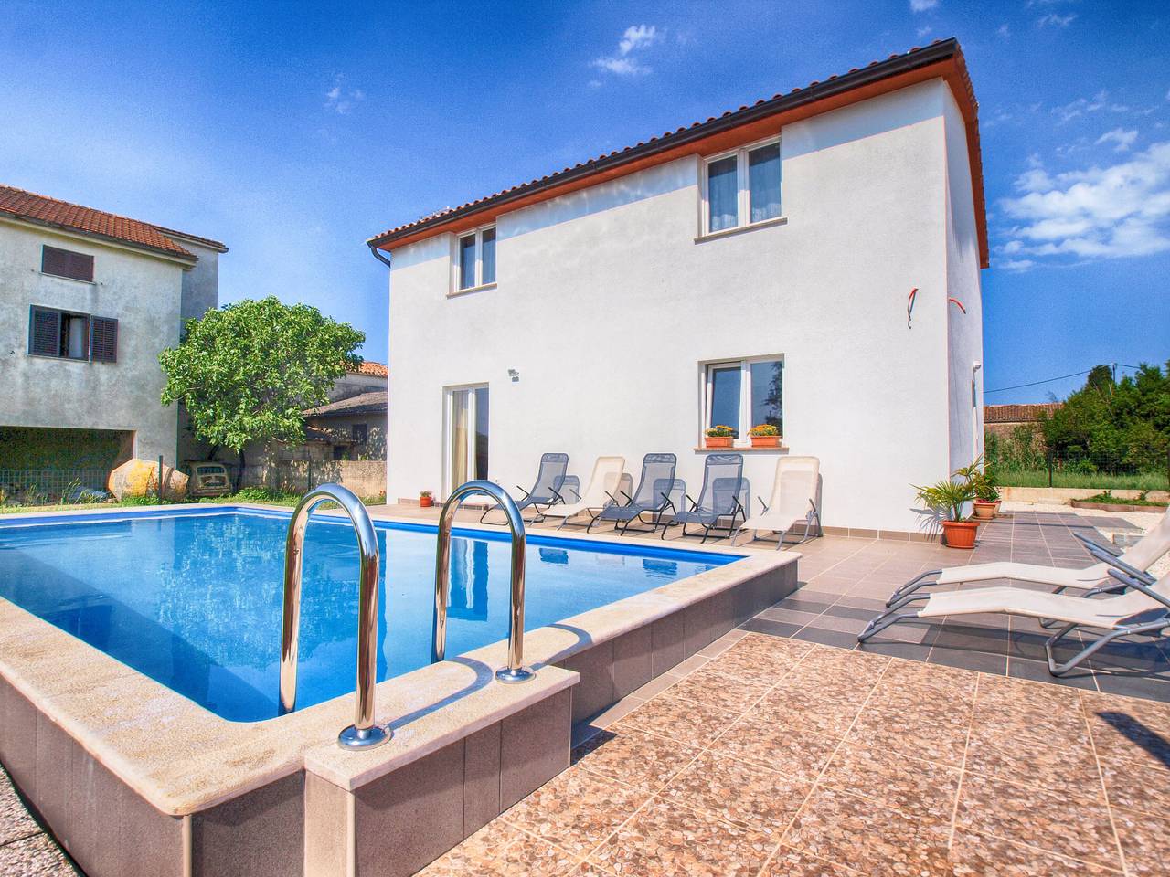 Ferienhaus für 9 Personen mit Terrasse in Pomer, Südküste Istrien