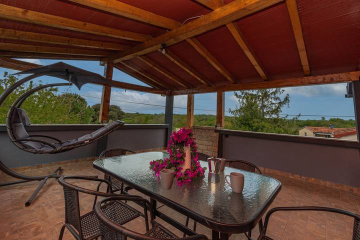 Ferienwohnung für 5 Personen, mit Terrasse
