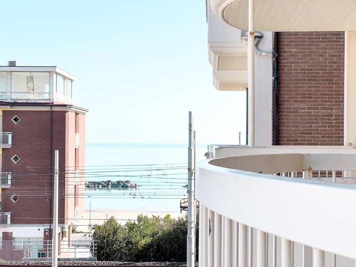 Gîte pour 5 personnes, avec vue et balcon à Cupra Marittima - 3