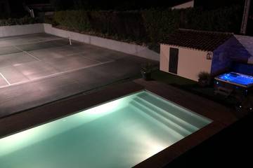 Cottage pour 10 personnes, avec jardin ainsi que jacuzzi et balcon à Rochefort-du-Gard