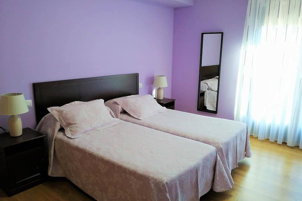 Sieben-Gipfel-Haus in Torrecaballeros (14P) in Torrecaballeros, Segovia Provinz