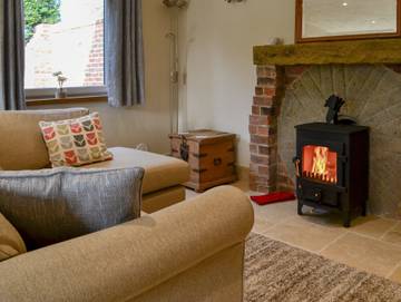 Log Cabin for 2 People in Withern with Stain, Lincolnshire, Photo 1