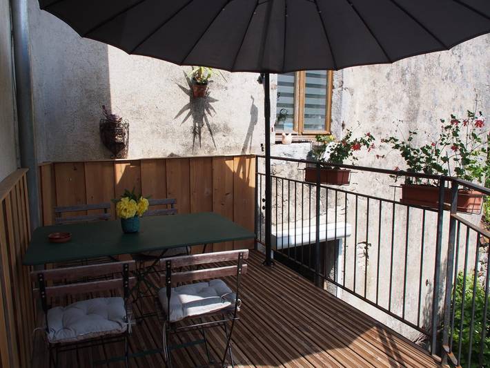 Gîte pour 4 personnes, avec Balcon et Terrasse dans Évans