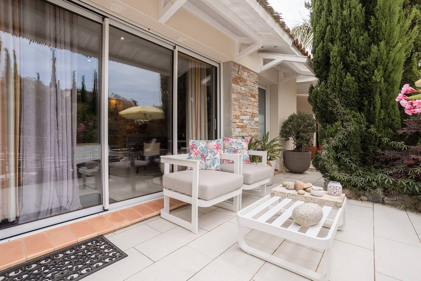 'La Suite' con piscina compartida, Wi-Fi y aire acondicionado in Perpiñán, Côte d'Améthyste