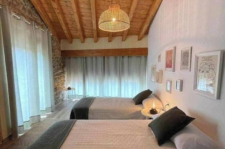 Encuentra el norte en la \"Casa del buen camino\" in Alfoz de Lloredo, Costa de Cantabria