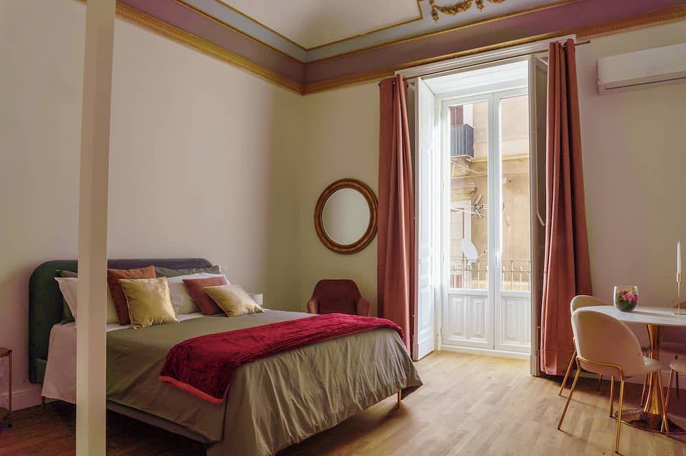 Apartamento entero, Volte Oro Accommodation with Bathroom and Kitchen in Catania, Provincia de Catania