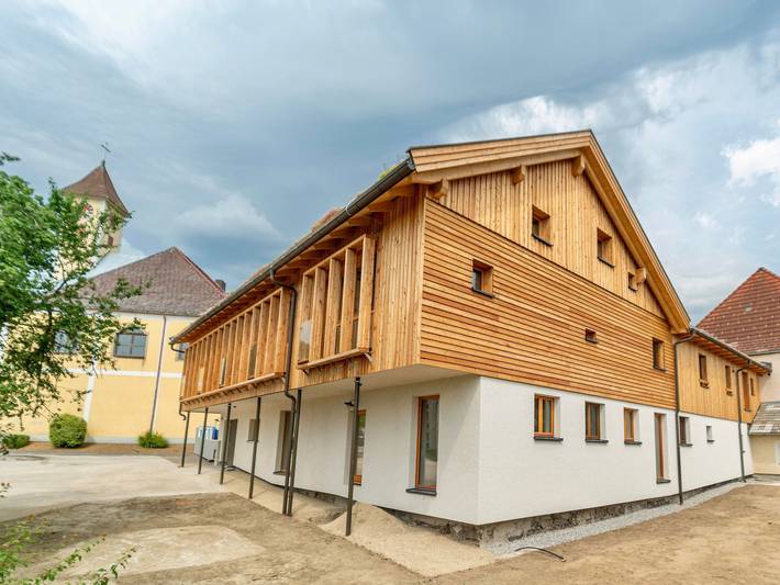 Eidenberger's Herberge - Doppelzimmer, Dusche, Wc, gartenseitig, Og (4) in Linz-Wels