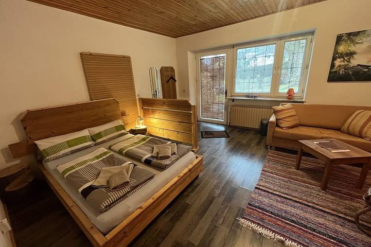 Ferienwohnung für 2 Personen, mit Garten