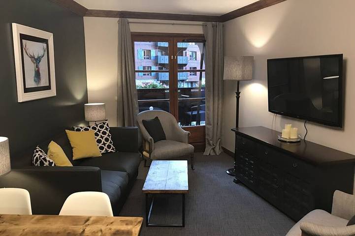 Gîte pour 5 personnes, avec piscine et jacuzzi ainsi que sauna et balcon dans Arc 1950