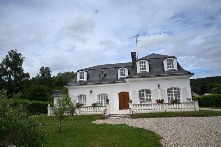 Location de vacances pour 4 personnes, avec jardin à Romilly-sur-Andelle