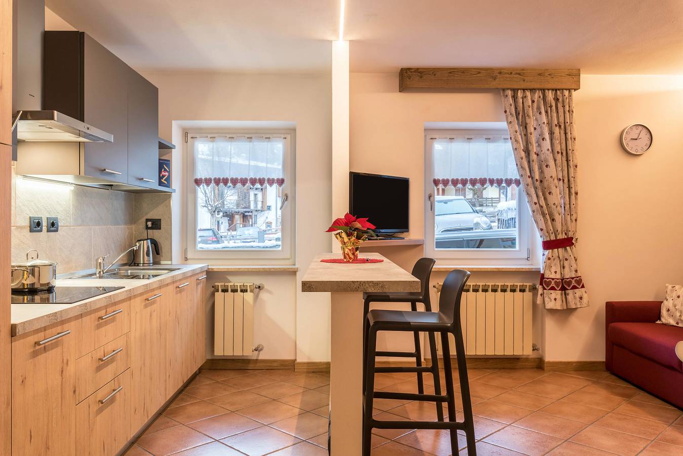 Entire apartment, Apartment 'Betites 1' with Mountain View, Shared Garden and Wi-Fi in Canazei, Dolomiti Superski