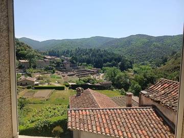 Gîte pour 6 personnes, avec vue et terrasse à Notre-Dame-de-la-Rouvière