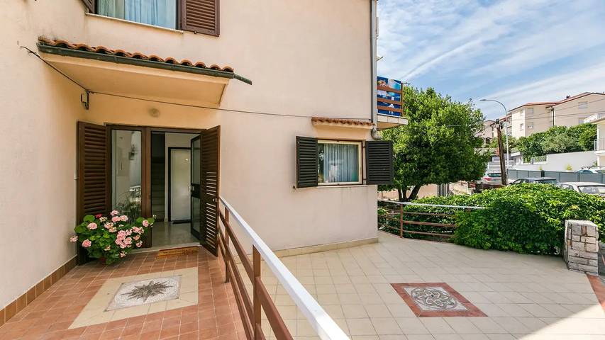 Ferienwohnung für 4 Personen, mit Balkon in Selce