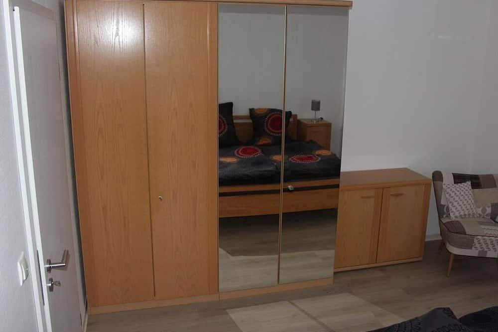 Ganze Wohnung, Ferienwohnung Kneip - Appartement/Fewo, Dusche und Bad, Wc, 2 Schlafräum in Mühlpfad, Hunsrück
