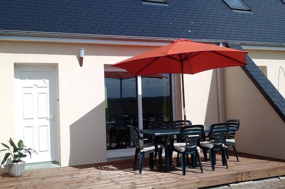 Normandië, Manche, Quinéville, strand 50m, Ste Mère Eglise, aanlegstrand in Quinéville, Cherbourg en omgeving